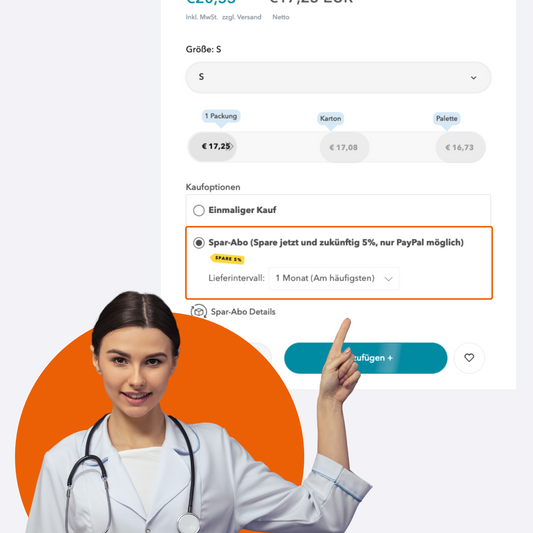 Eine Frau in einem weißen Arztkittel und mit Stethoskop zeigt mit dem Zeigefinger nach oben. Über ihr ist ein Screenshot zu sehen, auf dem die Option zum Kauf eines Abonnements in einem deutschen Online-Shop hervorgehoben ist.