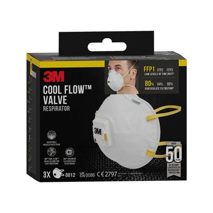 3M™ Cool Flow™ časticová maska 8812, FFP1 s ventilom, 3-balenie od 3M Deutschland GmbH je dodávaná v krabici so zobrazeniami masiek a ilustráciou používateľa. Každé balenie obsahuje tri respirátory, ktoré sú navrhnuté pre pohodlnú ochranu dýchania.