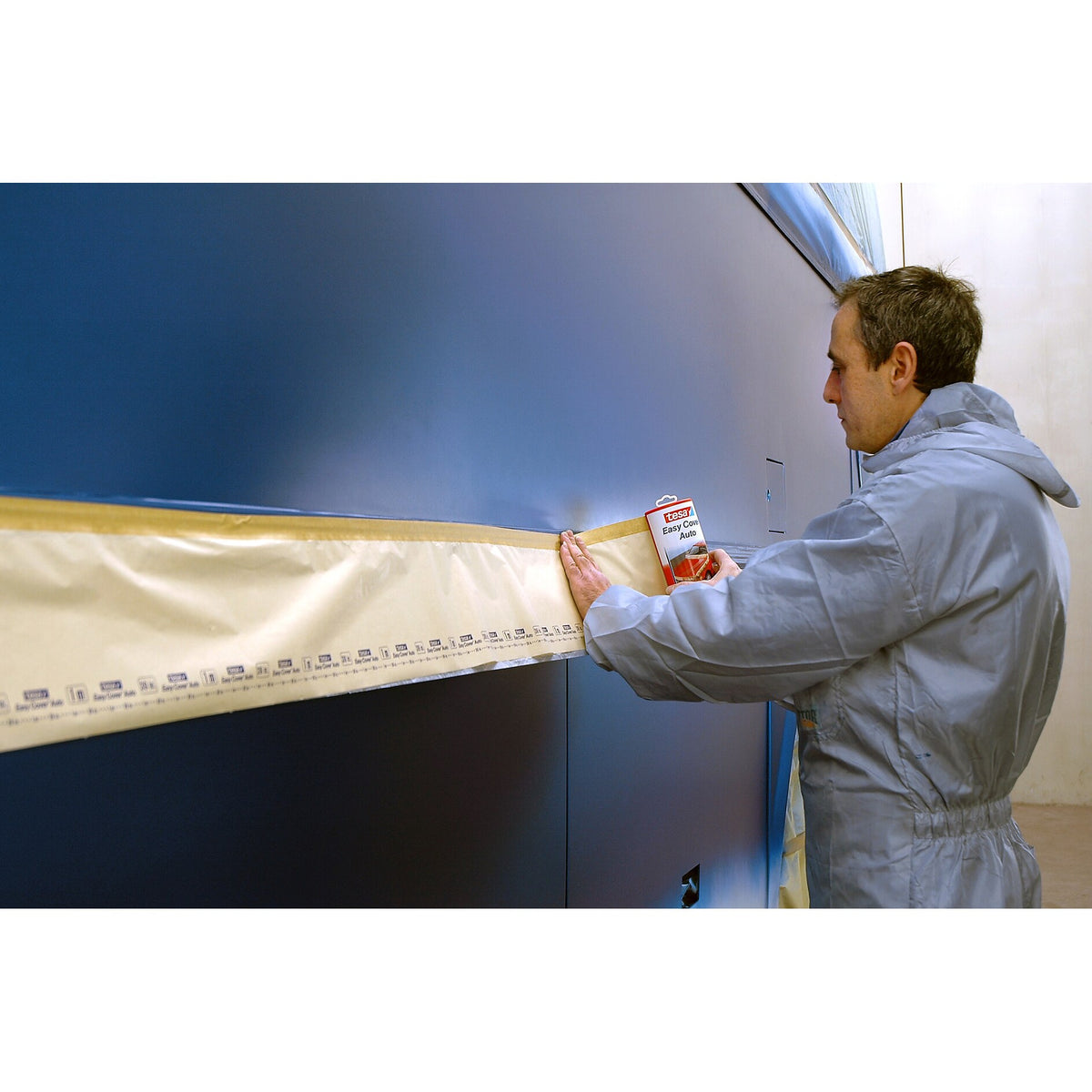 tesa Easy Cover 4378 Auto, braun – Anwendung