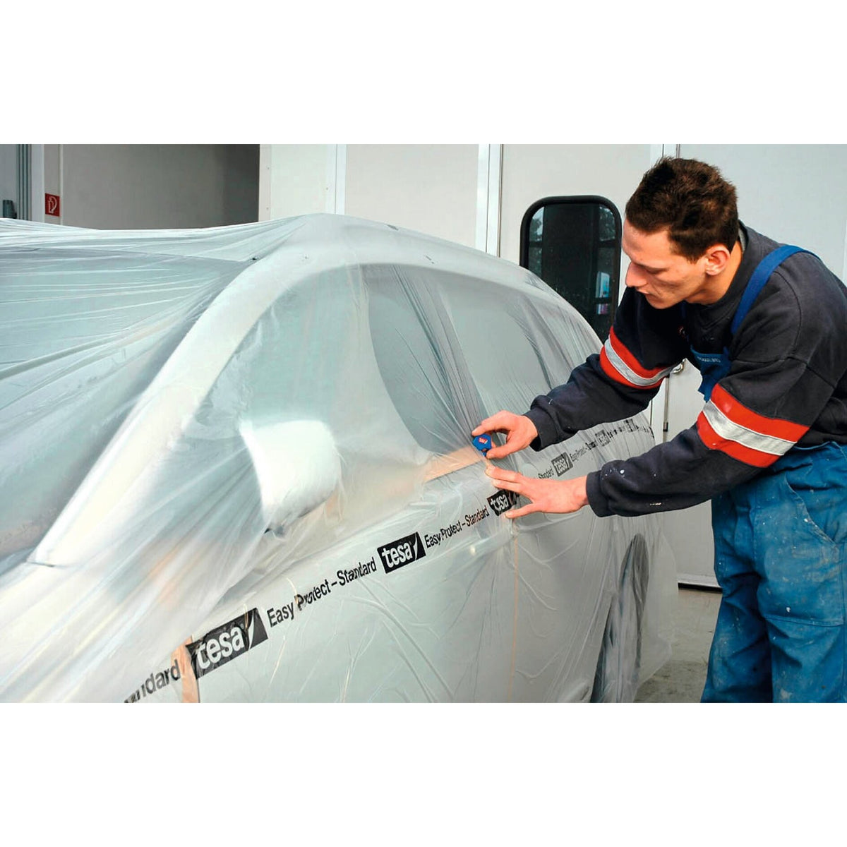 tesa Professional Easy Protect Standard 4394, 300 m x 4 m, weiß/transparent – Anwendung