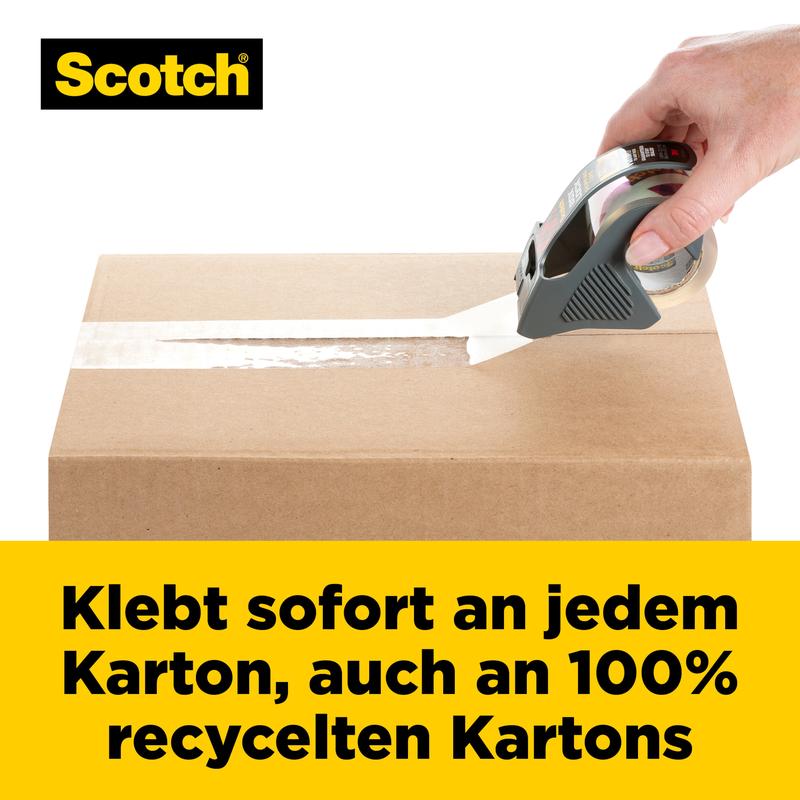 Ruka uzatvára hnedý kartón s dávkovačom baliacej pásky Scotch® Box Lock™ 3950-LR3-DC od 3M Deutschland GmbH. Logo Scotch je umiestnené vľavo hore; žltý nemecký text zdôrazňuje silný úchop, aj na 100% recyklovaných kartónoch. Balenie: 3 rolky, 48 mm x 50 m.