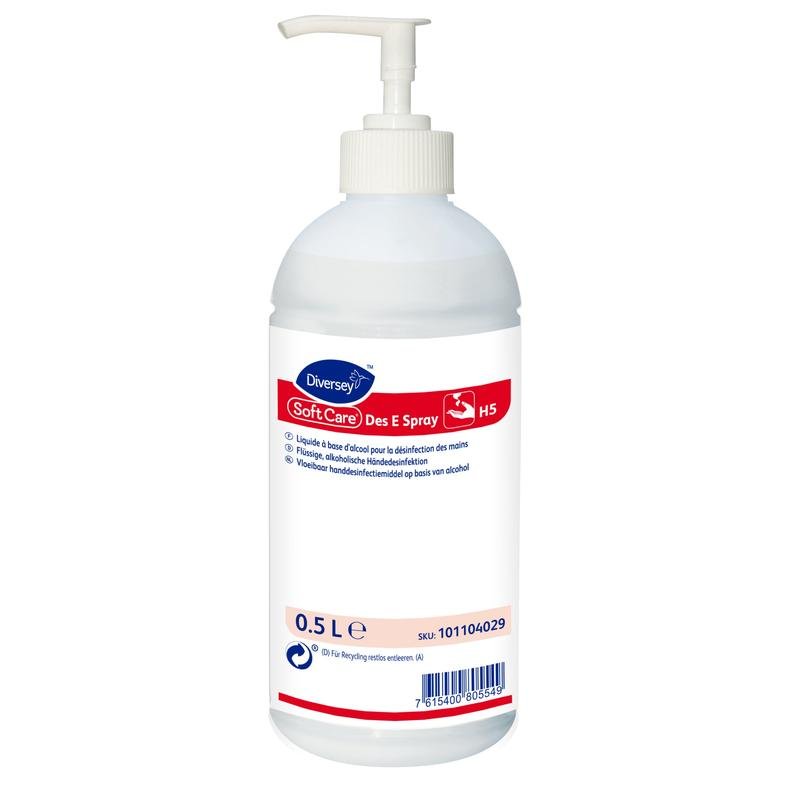 Biela plastová fľaša s objemom 0,5 litra Soft Care Des E Spray H5 od Diversey Deutschland GmbH & Co. OHG, s pumpičkou a viacjazyčnou etiketou – ideálna pre efektívnu dezinfekciu rúk na cestách v praktickej sprejovej forme.