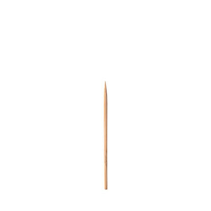 Jeden PAPSTAR Fingerfood-Picker "pure" (6,8 cm, jednostranne špicatý), ideálny pre cateringové podujatia, stojí vzpriamene pred jednoduchým bielym pozadím. Dostupný v balení po 1000 kusov v PAPSTAR GmbH.