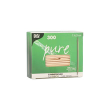 Zeleno-biela dóza PAPSTAR drevené špáradlá "pure" okrúhle, 6,5 cm od PAPSTAR GmbH má priehľadné okienko a obsahuje 300 špáradiel v ochrannom fóliovom obale - ideálne na každodenné použitie.