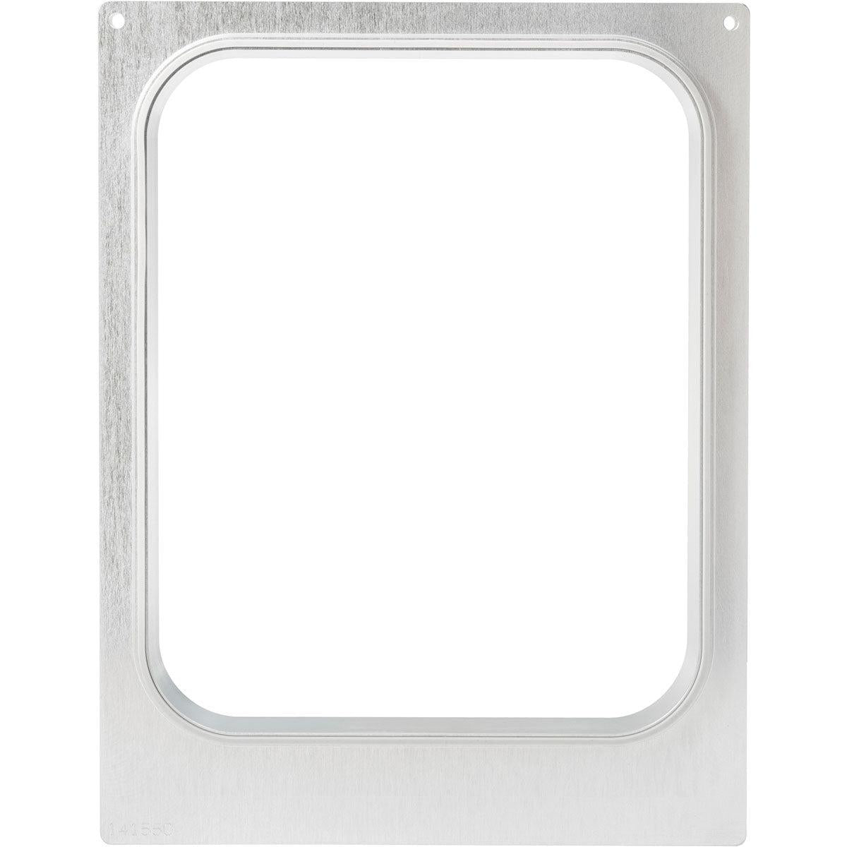 Kazeta pre CPET misky 1/2 GN (3350-5100 ml) od Duni GmbH je obdĺžnikový, kovový, potravinársky rám s oblými rohmi a štyrmi otvormi na skrutky, kompatibilný s 1/2 GN CPET miskami - ideálny pre gastronomické prevádzky.