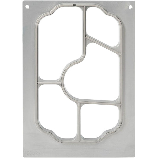 Eine rechteckige Metallplatte mit abgerundeten Ecken und Löchern in der oberen Ecke, ähnlich der "Kassette für PP-Schalen Take Away 85-290 ml, 5-fach" der Duni GmbH, ist durch gebogene und gerade Abschnitte in verschiedene Bereiche unterteilt.