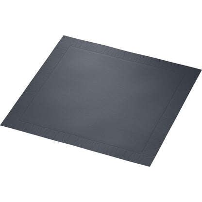 Tmavosivý, štvorcový paspart (40 x 40 cm) so štruktúrovaným povrchom a vyvýšeným okrajom, zobrazený na bielom pozadí - v súlade s kvalitným dizajnom klasických obrúskov 40 x 40 cm, 4-vrstvových, s reliéfnym 1/4 skladom od Duni GmbH.