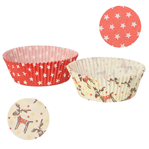 PAPSTAR GmbH 60 Backförmchen Ø 5 cm · 2,5 cm: Inklusive Cupcake-Förmchen in Rot mit weißen Sternen und Creme mit rot gesäumtem Rentier. Die flachen Motive zeigen beide festlichen Muster – ideal zum Backen von Cupcakes oder Muffins.