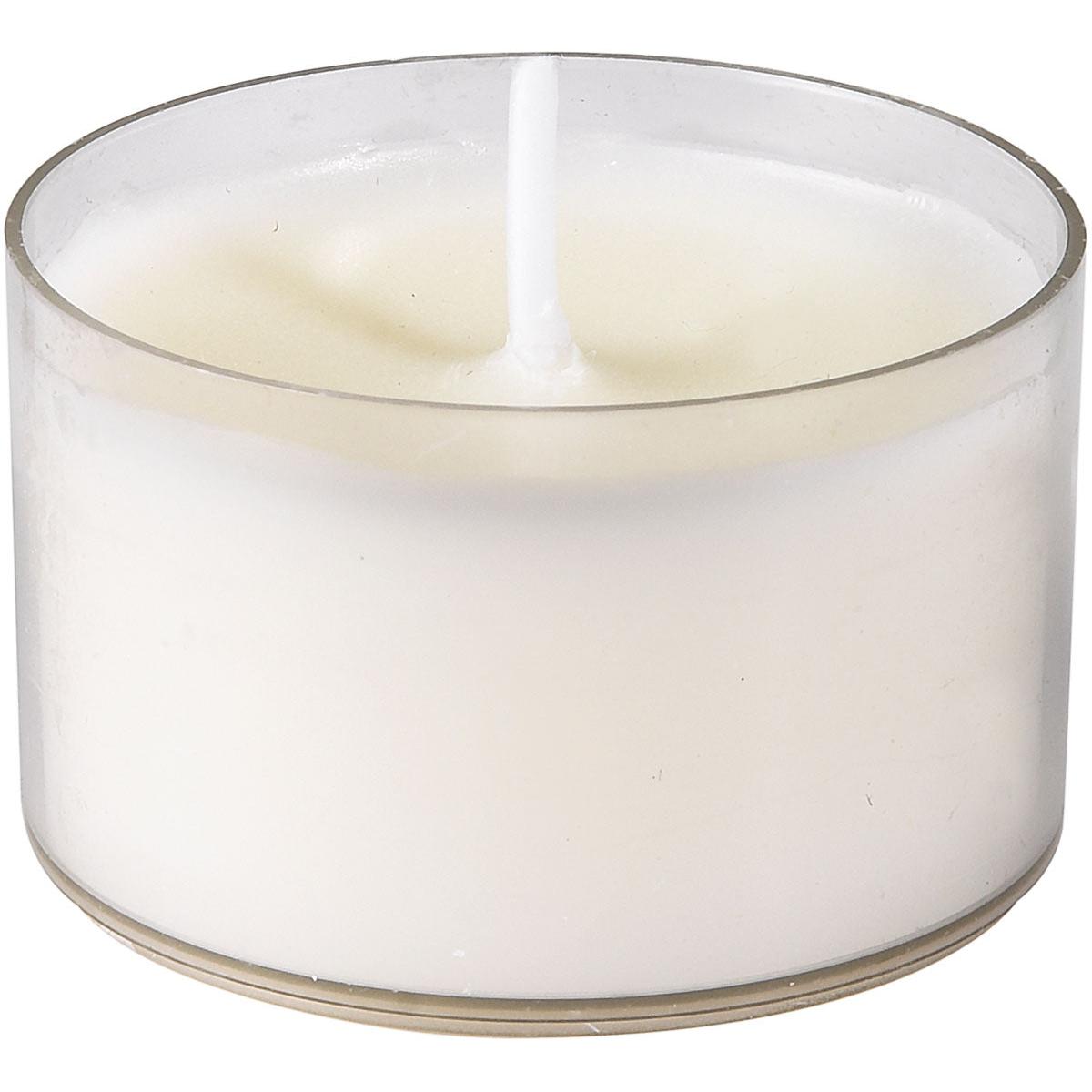 A Duni GmbH čajové sviečky, Ø39 mm, biele v recyklovanom PC držiaku so nevyužitým knôtom, ekologické a s dobou horenia 6 hodín; balenie obsahuje 50 kusov. Pohľad mierne šikmo.