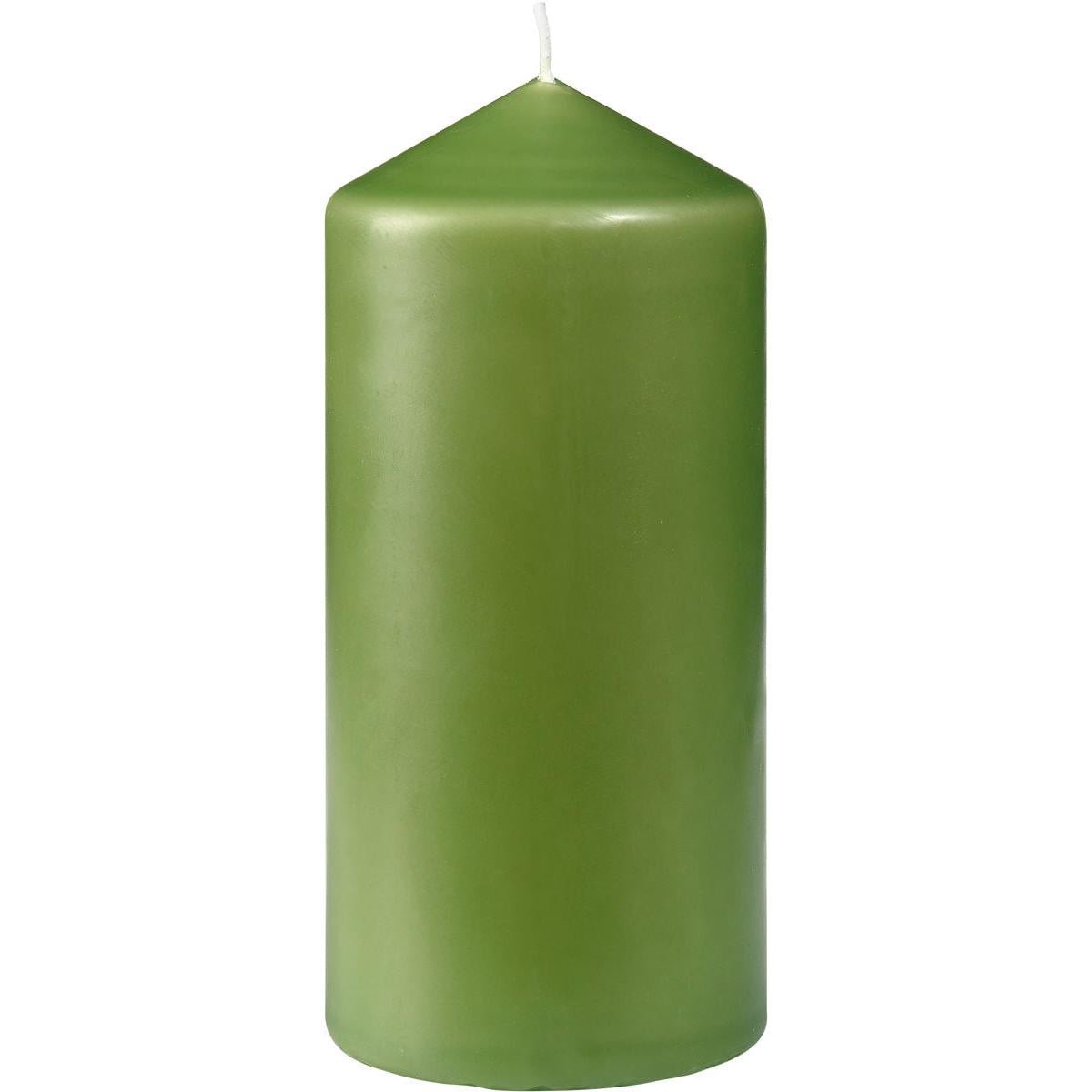Valcová sviečka Duni GmbH, cca 40h, 130 x 60 mm, s hladkým zeleným povrchom a bielym knôtom, stojí vzpriamene pred jednoduchým bielym pozadím - ideálna pre dlhotrvajúcu atmosféru s dlhou dobou horenia.