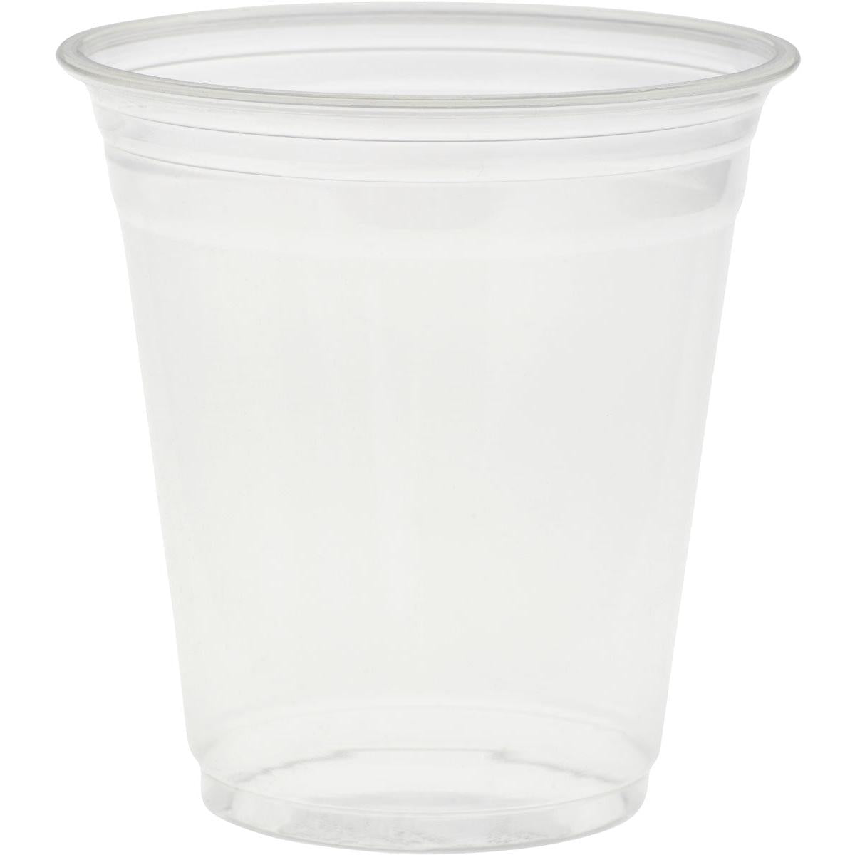 Sklenený pohár Crystal Transparent od spoločnosti Duni GmbH je vzpriamene stojaci pohár z číreho plastu s bielym pozadím a mierne rozšíreným okrajom. Ponúka vzhľad elegantného skla a je zároveň vyrobený z vysokokvalitných materiálov na každodenné použitie.