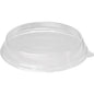 Ein transparenter rPET Deckel hoch 800-1200 ml der Duni GmbH ist kopfüber auf weißem Hintergrund abgebildet. "100% RECYCLED MATERIAL" ist auf dem Deckel aufgedruckt und unterstreicht die umweltfreundliche Verpackung.