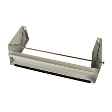 Zariadenie na rezanie fólií Starpak 1-krát pre 30 cm široké veľké rolky od Starpak je nástenný kovový rezač s vlnitým ostrím, dvomi bočnými držiakmi a kovovou tyčou – ideálne pre obalový priemysel (kartón, 1 kus).