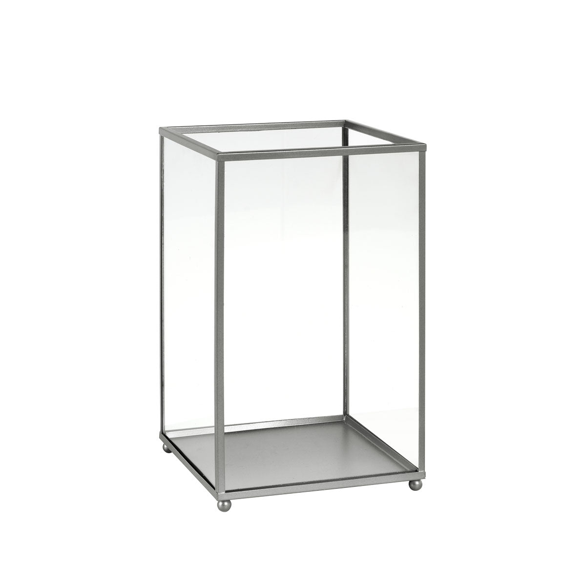 Sklenený svietnik, 220x140 mm od Duni GmbH presvedčí svojím strieborným, elegantným dizajnom a priehľadnými stranami - vznešený darček pre každú príležitosť. Balenie obsahuje 1 kus.