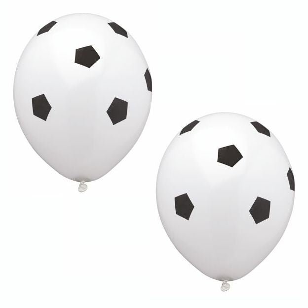 Dva PAPSTAR balóniky "Soccer" (Ø 29 cm) od PAPSTAR GmbH s čiernym futbalovým vzorom sú ideálne ako párty dekorácia na detské narodeniny; k dispozícii v balení po 8 kusov - ideálne na futbalové párty.
