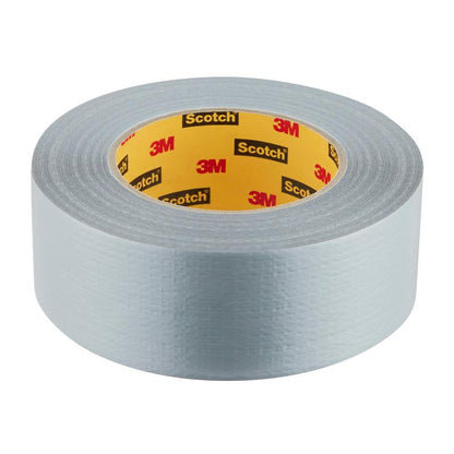 Zobrazený je kotúč Scotch® Univerzálnej lepiacej pásky 2904 (50 m x 48 mm) od 3M Deutschland GmbH s popísaným vnútorným jadrom na bielom pozadí.