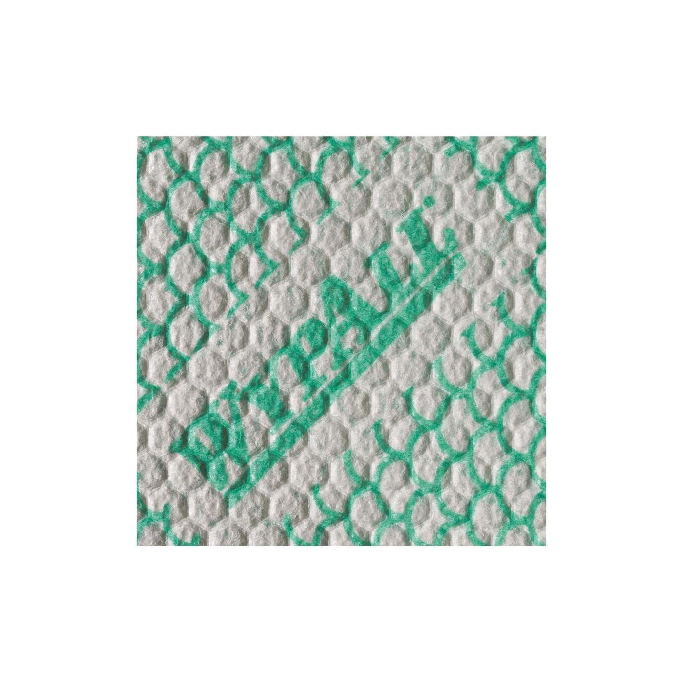 Detailný záber bielej, štruktúrovanej utierky WypAll® X80 Plus Critical Clean od Kimberly-Clark GmbH so zeleným vzorom a čiastočným brandingom, podobne ako čistiaca utierka pre kritické prostredia.