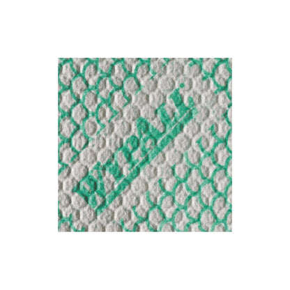 Detailný záber bielej, štruktúrovanej utierky WypAll® X80 Plus Critical Clean od Kimberly-Clark GmbH so zeleným vzorom a čiastočným brandingom, podobne ako čistiaca utierka pre kritické prostredia.
