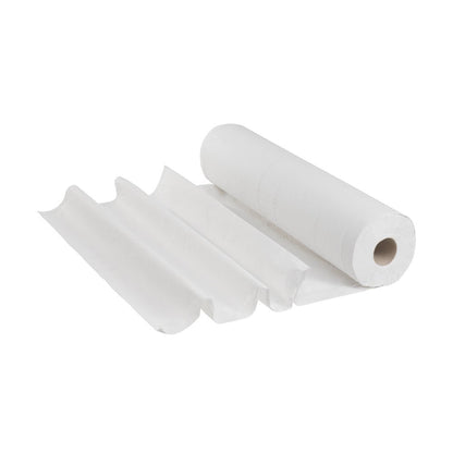 Zobrazená je čiastočne odvinutá rolka Scott® EXTRA lekárske rolky - Biela od Kimberly-Clark GmbH s niekoľkými plochými listami na bielom pozadí.