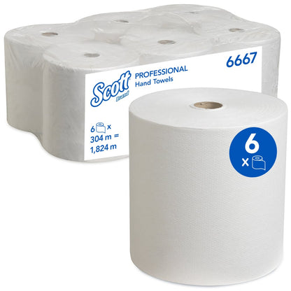 Veľká rolka papierových uterákov Scott® (304,00 m x 19,80 cm) od Kimberly-Clark GmbH stojí pred šesťbalením, označeným "6 x 304 m = 1.824 m" a označeným číslom 6667.