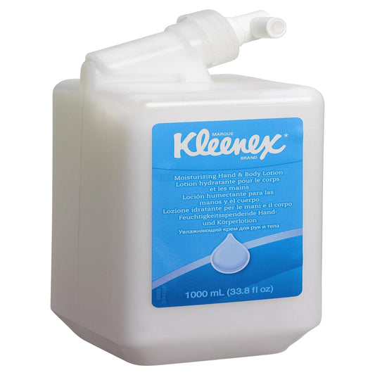 Eine weiße 1-L-Kassette Kleenex® feuchtigkeitsspendende Hand- und Körperlotion von Kimberly-Clark GmbH, ideal für die Hand- und Körperpflege; in einer Packung mit 6 Kassetten pro Karton.