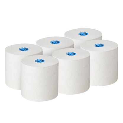 Sechs weiße Kleenex® Rollenhandtücher E-roll Large (1-lagig, 6x250m) der Kimberly-Clark GmbH sind zweireihig angeordnet und haben einen sichtbaren blauen Kern - ideal zum hygienischen Händetrocknen und aus recyceltem Papier hergestellt.