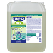 Ein 10-Liter-Kanister des Dr. Schnell TEMPEX ECO ökologischer Grundreiniger für Gebäudereinigung Böden der DR.SCHNELL GmbH & Co. KGaA, mit einem grün-blauen Etikett, das Reinigungswerkzeuge auf einem gefliesten Boden darstellt.