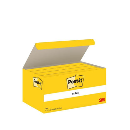 Žltá škatuľa s Post-it® Notes, žlté, 38 mm x 51 mm, 100 listov/blok, 12 blokov/balenie od 3M Deutschland GmbH. Kartónové balenie je 100 % PEFC-certifikované - ideálne pre organizované pracovné priestory.
