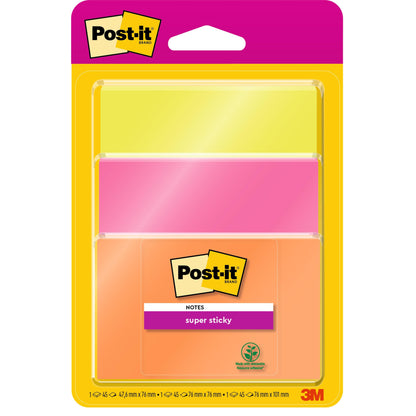 Eine Packung Post-it® Super Sticky Notes der 3M Deutschland GmbH enthält 3 PEFC-zertifizierte Blöcke (76x76 mm, je 45 Blatt) in verschiedenen Farben. Die Verpackung zeigt das Post-it® Marken- und Haftnotizen-Label mit dem 3M-Logo.