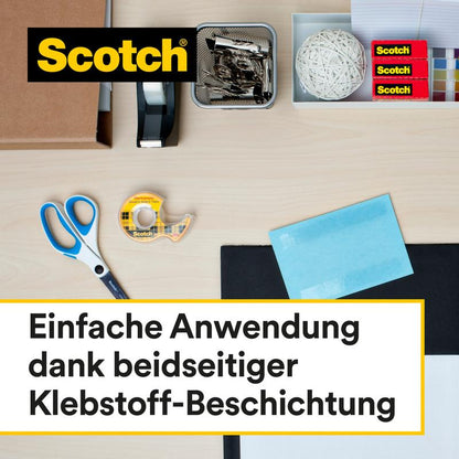 Stôl s kancelárskymi potrebami ako nožnice, držiak na pásku, obojstranná lepiaca páska 3M Scotch® (balenie náhradných náplní, 2 role, 12 mm x 6,3 m), kancelárske sponky, gumičky, lepiace poznámky a obálky. Nemecký text: "Jednoduché použitie vďaka obojstrannému lepidlu."