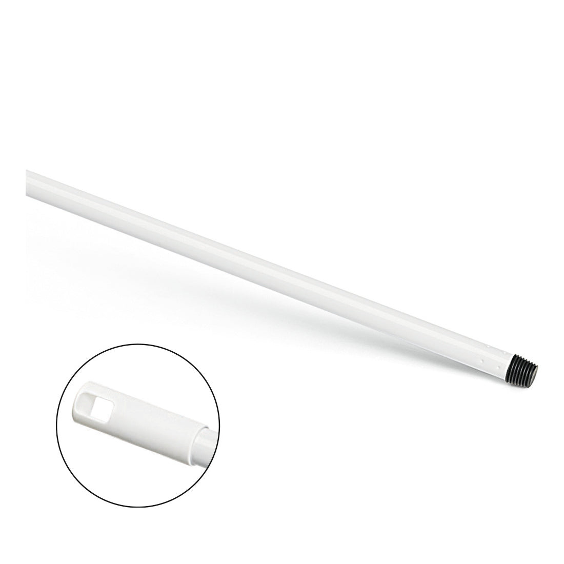 Zobrazený je Nölle Profi Brush kovová rukoväť 140 cm, mimoriadne pevná so závitom (Nölle Profi Brush Bürsten- & Pinseltechnik e.K.), pred bielym pozadím. Vloženie zvýrazňuje oválny otvor na konci rukoväte oproti strane so závitom.