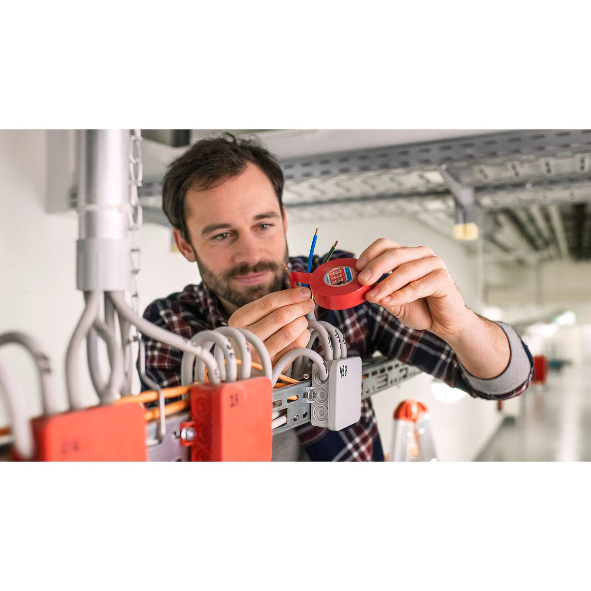 tesa Isolierband, 10 m x 15 mm, im Blister – Anwendung