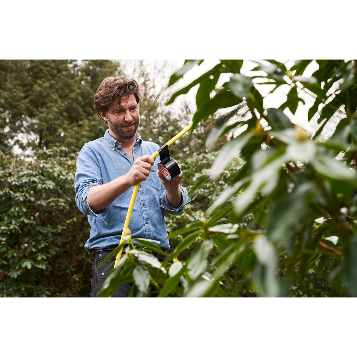 tesa extra Power Universal >60% Recycled Plastic Allzweck-Klebeband – Anwendung
