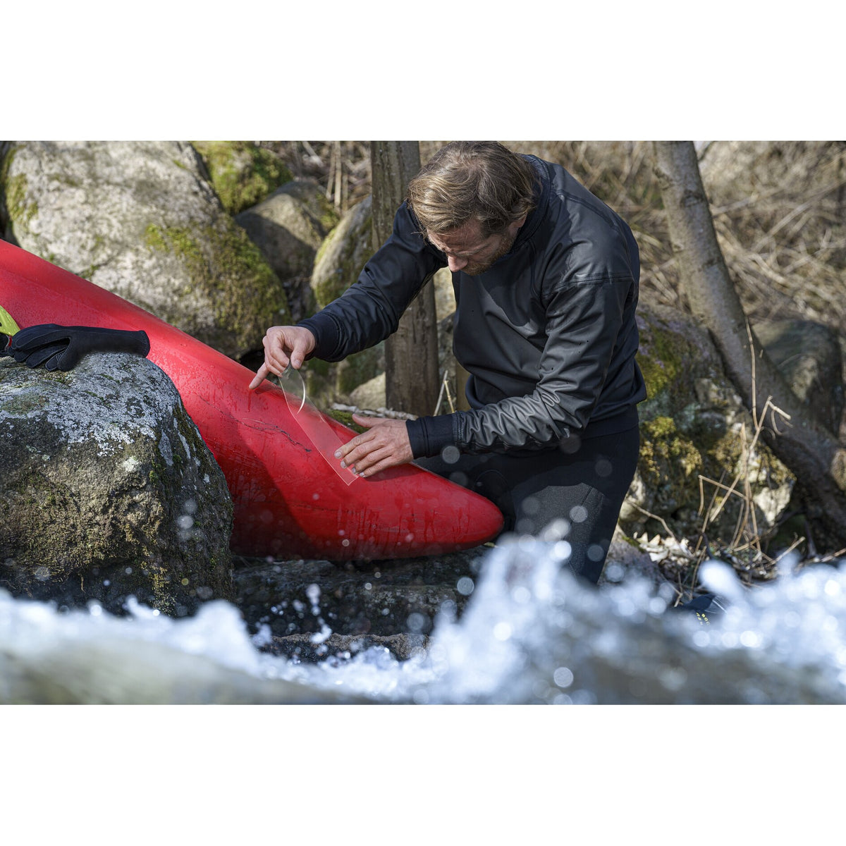 tesa Ultra Power Under Water - wasserfestes Klebeband - Dichtungsband, 1,5 m x 50 mm – Anwendung