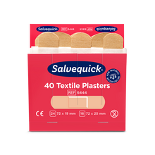 Otvorená červená škatuľka Orkla Wound Care AB Textilgips (40 ks/náhradná náplň, 6 kusov) ukazuje vo vnútri béžové náplasti a na prednej strane veľkosti, informácie o produkte a certifikačné symboly.