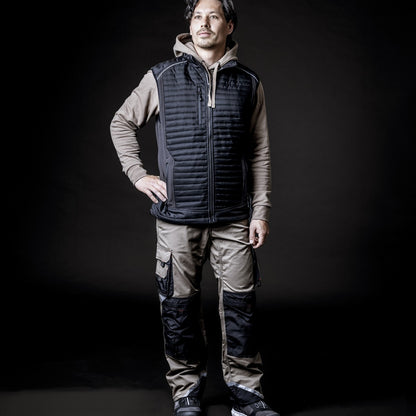 NITRAS MOTION TEX PLUS, prešívaná softshellová vesta, čierna