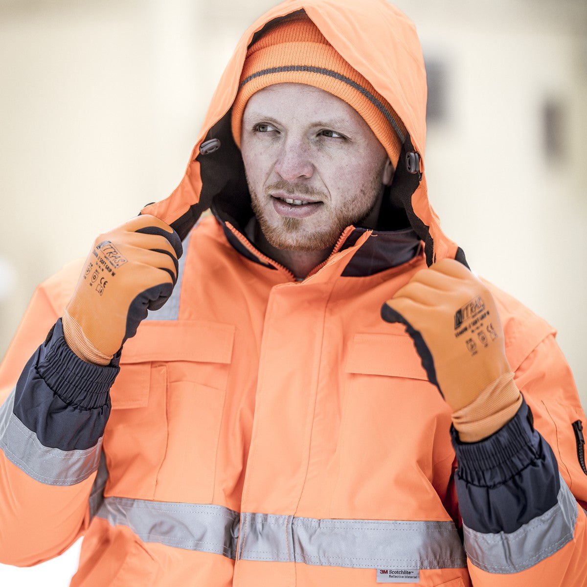 NITRAS odnímateľná zimná kapucňa, neónová oranžová, OEKO-TEX polyester: 100% | Balenie (1 kus)