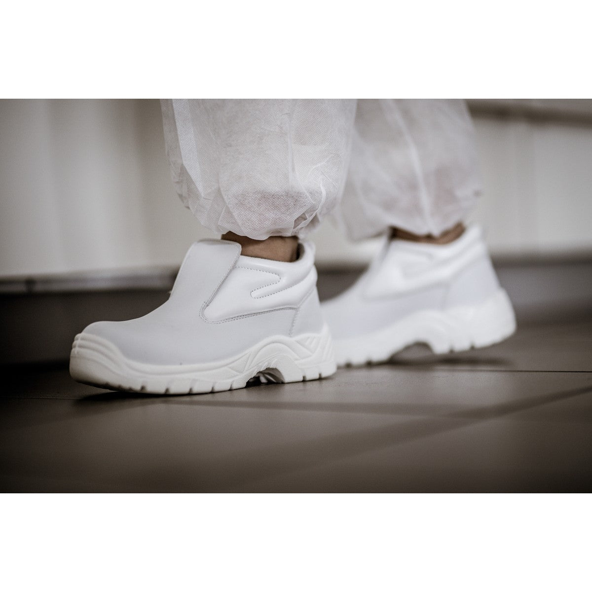 NITRAS CLEAN STEP MID SL, bezpečnostné papuče S2, biele