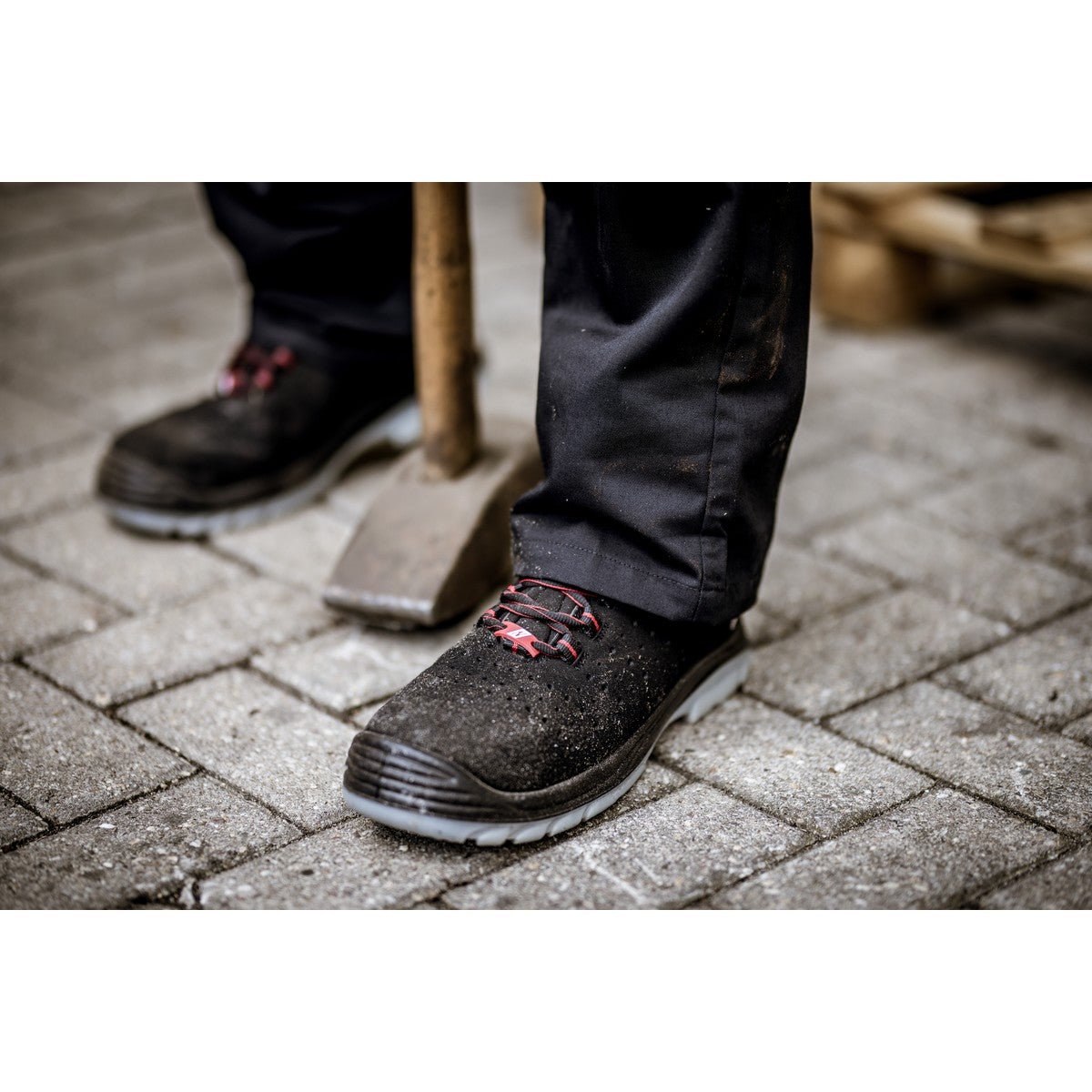 Bezpečnostná obuv NITRAS MICRO STEP MID, S1 P, stredná výška, čierna