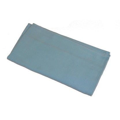 Úhľadne zložená TASKI MicroCare mikrovláknová handrička 40x40 cm od Diversey Deutschland GmbH & Co. OHG je prezentovaná pred jednoduchým bielym pozadím.