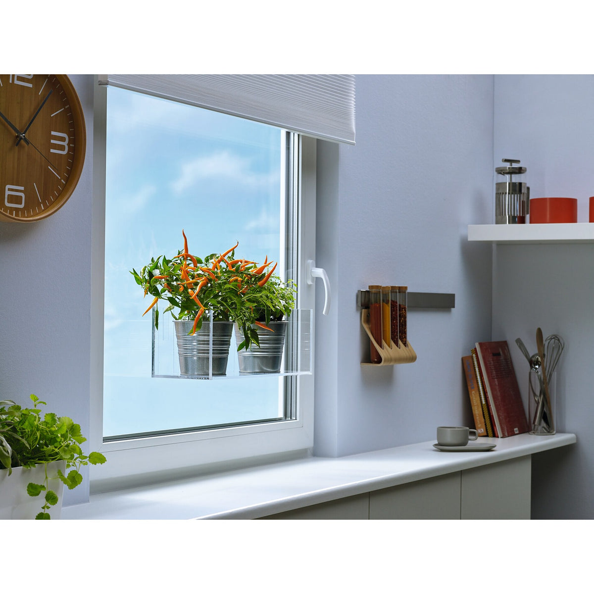 tesa Montageband für transparente Oberflächen und Glas, bis 20 kg/m – Anwendung