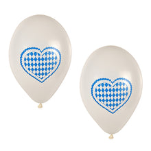 Zwei PAPSTAR Luftballons "Bayrisch Blau" (Ø 25 cm) der PAPSTAR GmbH mit klassischem blau-weißem Rautenherz sind nebeneinander abgebildet - eine ideale Oktoberfest-Dekoration aus dem 20-teiligen Party-Pack.