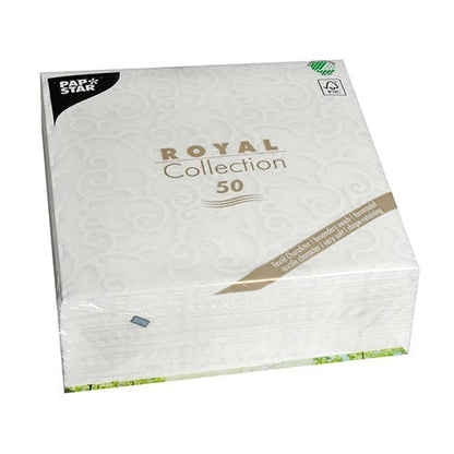 Zapečatené balenie PAPSTAR GmbH 50 servítok "ROYAL Collection" 1/4-sklad, 40 x 40 cm, biele servítky s vzorom a zlatým/čiernym textom na prednej strane. Balenie obsahuje recyklačné symboly v horných rohoch.