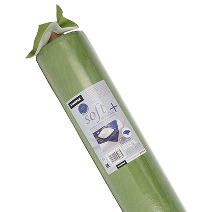 Eine Rolle Starpak Tischdecke, stoffähnlich, Vlies "soft selection plus" mit weißem Etikett mit Markennamen, Gebrauchsabbildungen und einem Foto der Einlage, die als langlebige Tischdecke unter Küchengeräten verwendet wird.
