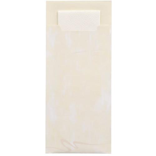 Krémová PAPSTAR GmbH 520 príborová taška (20x8,5cm, 2-vrstvová) s obdĺžnikovou klapkou je čiastočne otvorená a odhaľuje pohľad na zodpovedajúcu servítku vo vnútri; hladký povrch má jemné farebné variácie.