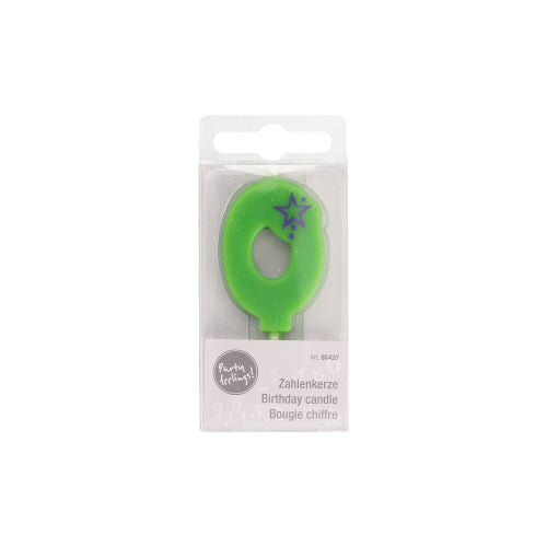 Zelená mini-číslicová sviečka od PAPSTAR GmbH s priemerom 6,8 cm a číslom nula má fialový hviezdny dizajn a je dodávaná v priehľadnej škatuľke s viacjazyčným nápisom "Narodeninová sviečka" – ideálna pre vašu narodeninovú výzdobu.