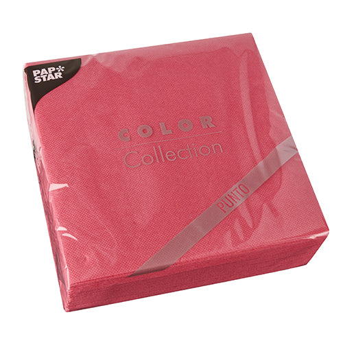 Balenie s 30 PAPSTAR-servítkami „PUNTO“ v červenej farbe, 2-vrstvové (38x38 cm, 1/4-sklad) v priehľadnej fólii s etiketou „Color Collection“ a logom PAPSTAR – ideálne pre štýlovú stolovú dekoráciu.