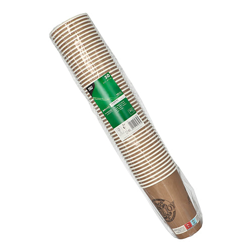 Stoh hnedých PAPSTAR 50 pohárikov na pitie, papier 0,4 l, od PAPSTAR GmbH, zabalený v priehľadnej fólii, s bielymi priečnymi pruhmi a zelenou etiketou, ktorá poukazuje na balenie s 50 pevnými papierovými pohárikmi.