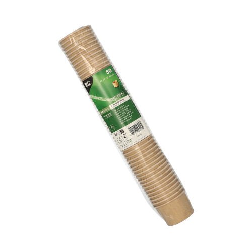 Zapečatený stoh 50 porciových pohárov PAPSTAR z hnedej lepenky od PAPSTAR GmbH je obalený plastom a opatrený zeleno-bielou etiketou. Recyklovateľné jednorazové poháre sú valcové a usporiadané na bielom podklade.