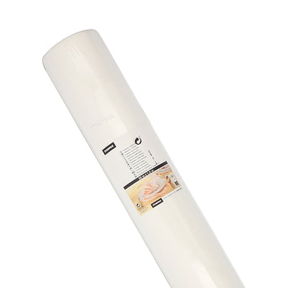 Obrus Starpak podobný látke (Airlaid 20 m x 1,2 m) vyniká svojím vzhľadom podobným látke a vytvára pocit vysokého štandardu; štítok zobrazuje podrobnosti o produkte a obrázok rúk pracujúcich s cestom.